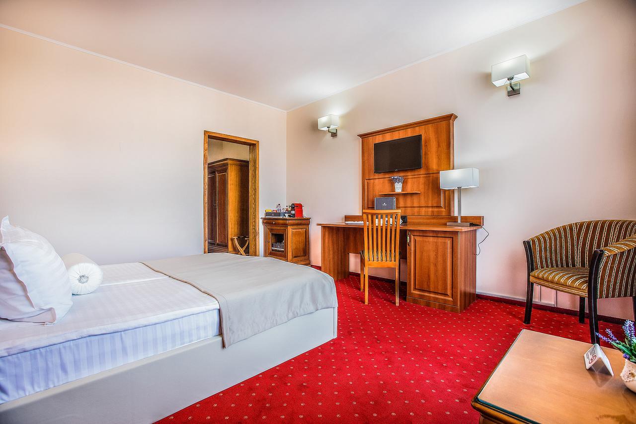 Hotel Athos R.M.T. Cluj-Napoca Room photo